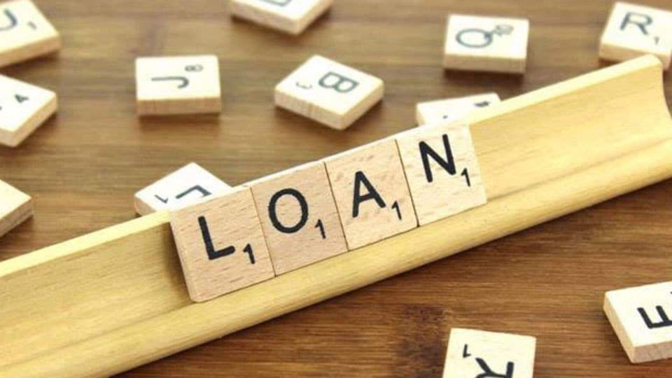 Loan to travel abroad: Graduate cheated of Rs. 1.37 lakh