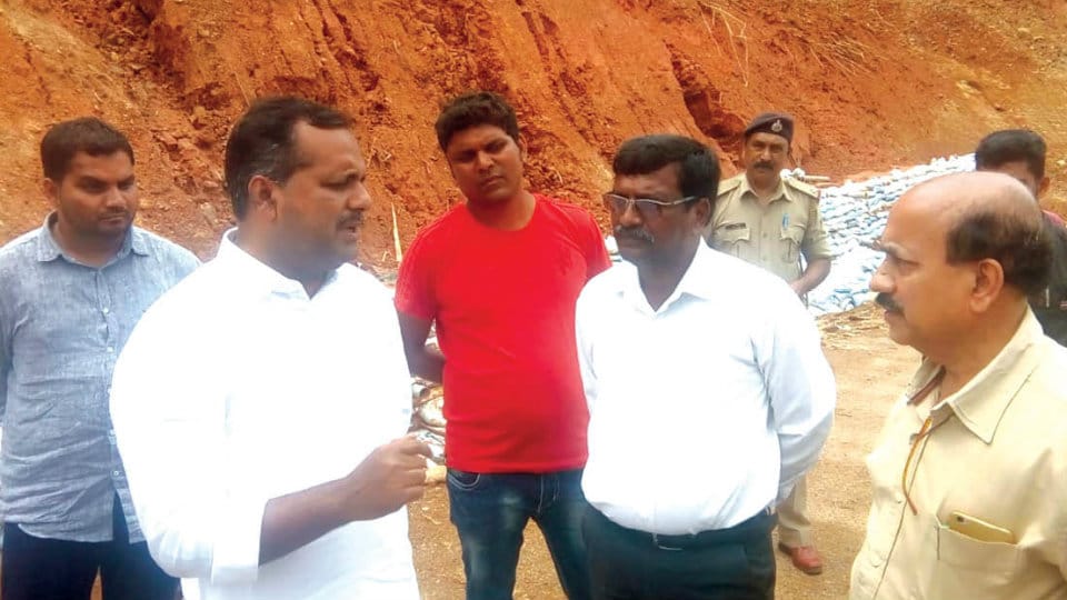 Housing Minister inspects flood-ravaged places in Kodagu