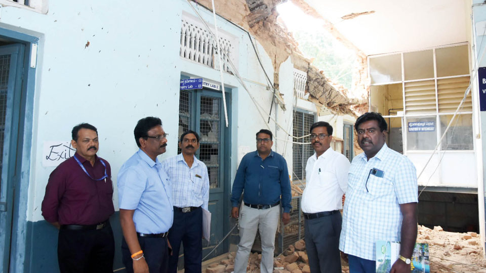 Technical team from Bengaluru visits Maharani’s Science College