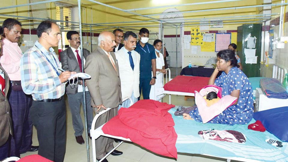 Upa Lokayukta visits K.R. Hospital and Cheluvamba Hospital