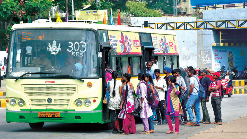 Strict rules of KSRTC causing problems to students with bus passes
