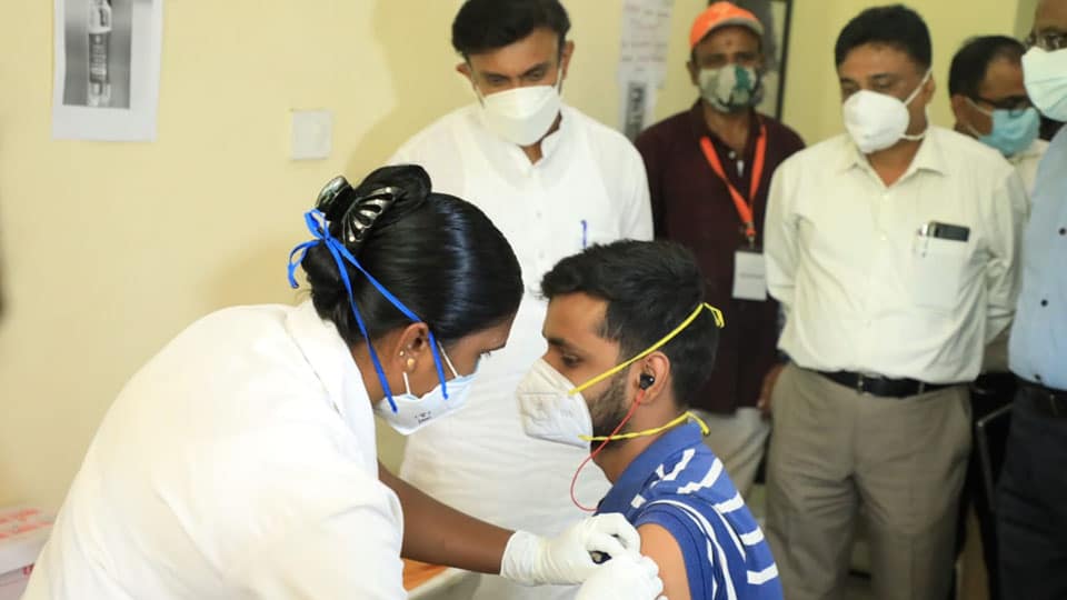 Karnataka’s vaccination drive inching closer to 100 percent: Health Minister Dr. Sudhakar